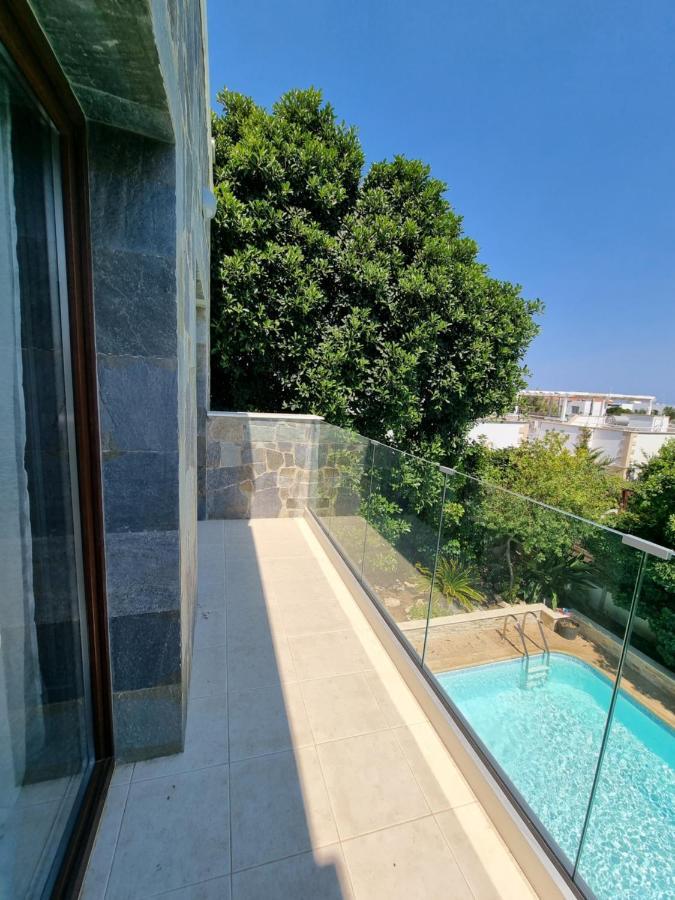 Mosaic Villa By The Sea Protaras Buitenkant foto